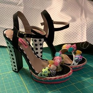 🚨LOWEST PRICE🚨Multi Color Rainbow Sandals